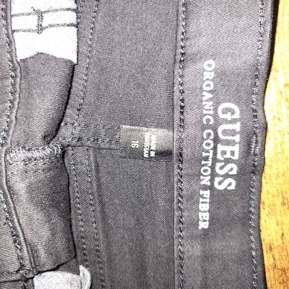 Guess Black Jean Shorts Casual Style - Picture 5 of 10